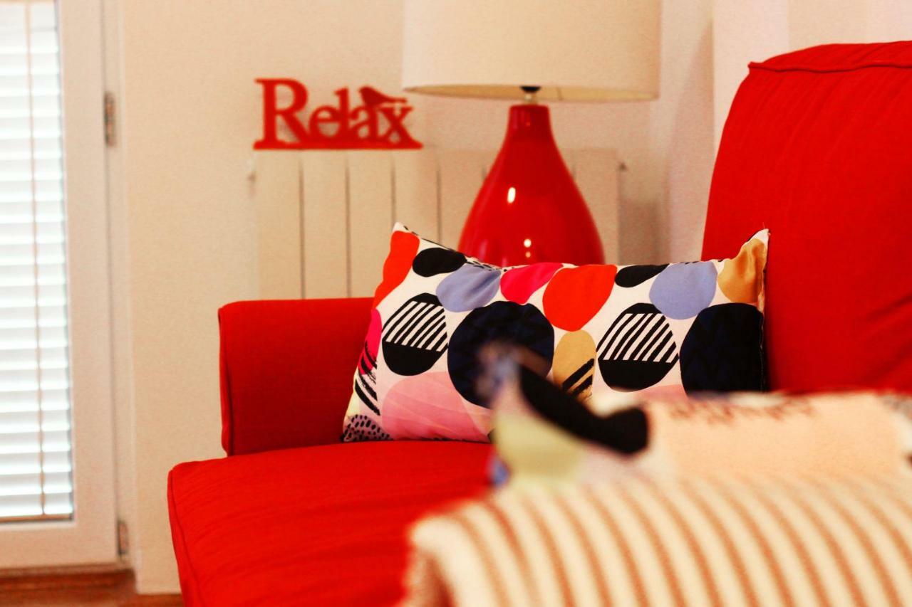 Sunny Corner In City Center With Free Parking Apartman Póla Kültér fotó