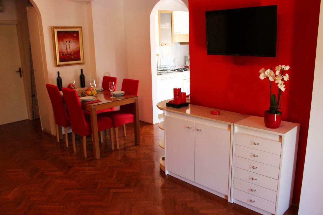 Sunny Corner In City Center With Free Parking Apartman Póla Kültér fotó