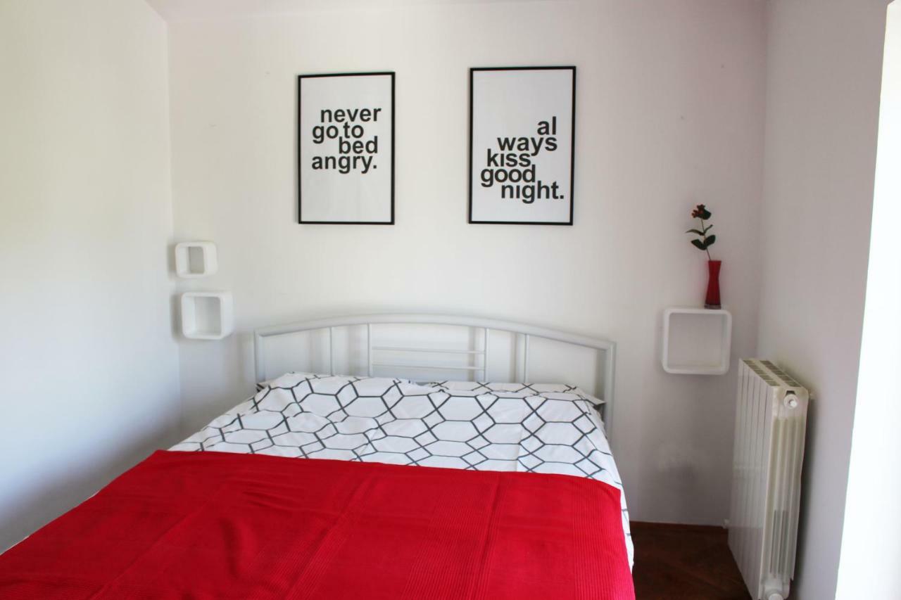 Sunny Corner In City Center With Free Parking Apartman Póla Kültér fotó